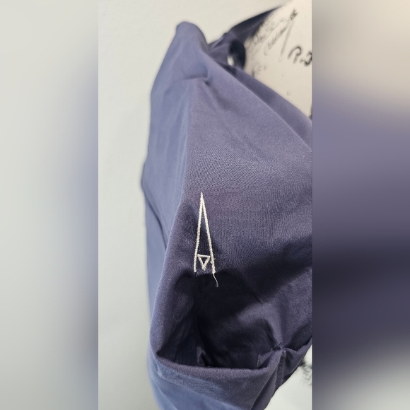 DAE Sling Backpack Athletic Bag Muted Berry NWOT - Picture 8 of 12